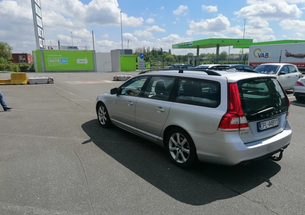 Volvo V70 cena 65000 przebieg: 129700, rok produkcji 2016 z Góra małe 79